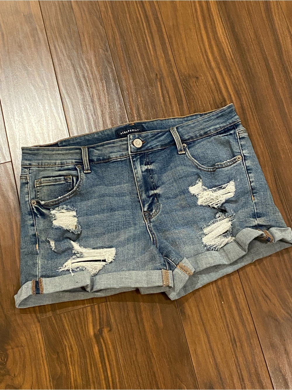 Aeropostale low rise midi distressed jean shorts size 16